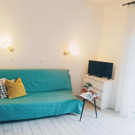 Ipsos Beach Apartment Apartament Ýpsos