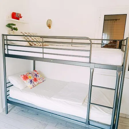 アパート Ipsos Beach Apartment